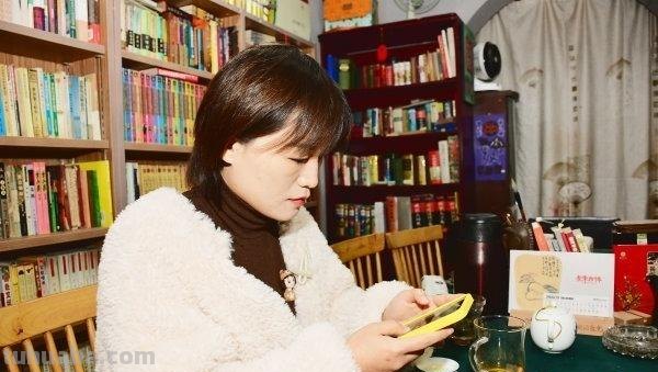女孩带4000人当起“旧物猎手”，不花钱找到了可以使用的物品