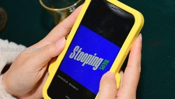 女孩带4000人当起“旧物猎手”，不花钱找到了可以使用的物品