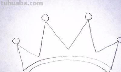 皇冠手抄报怎么画 王冠图片绘画？