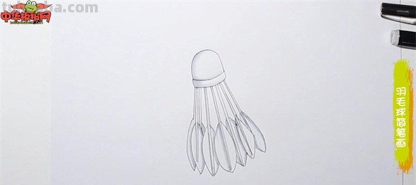 羽毛球怎么画简笔画 羽毛球绘画？