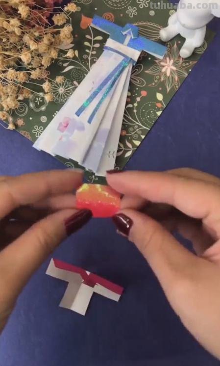 古装裙子怎么折?