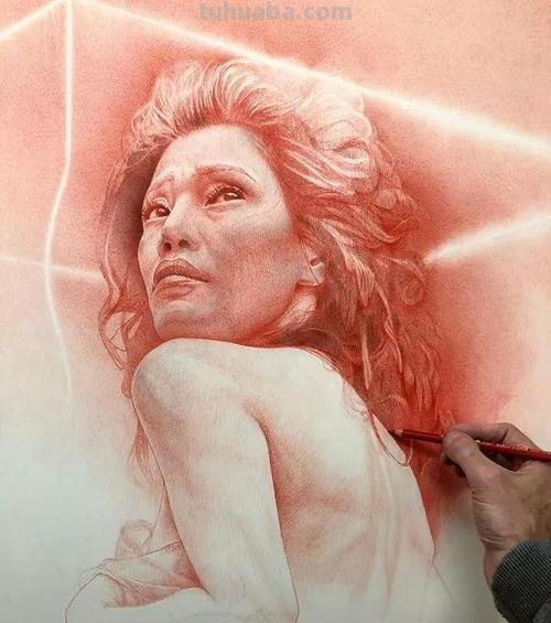 男生怎么用彩铅画自己 人体彩铅素描技巧?