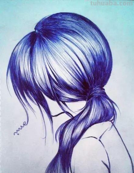 彩铅怎么画女孩头发颜色 漫画女生浅蓝色头发怎么上色?