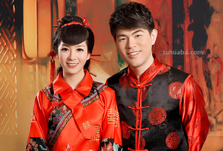 中式婚礼的三种服装
