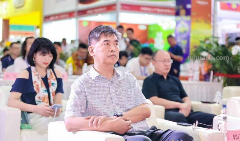 蓝莓葫芦兄弟周芃序携南阳特色好礼亮相2023中部（郑州）礼品展！