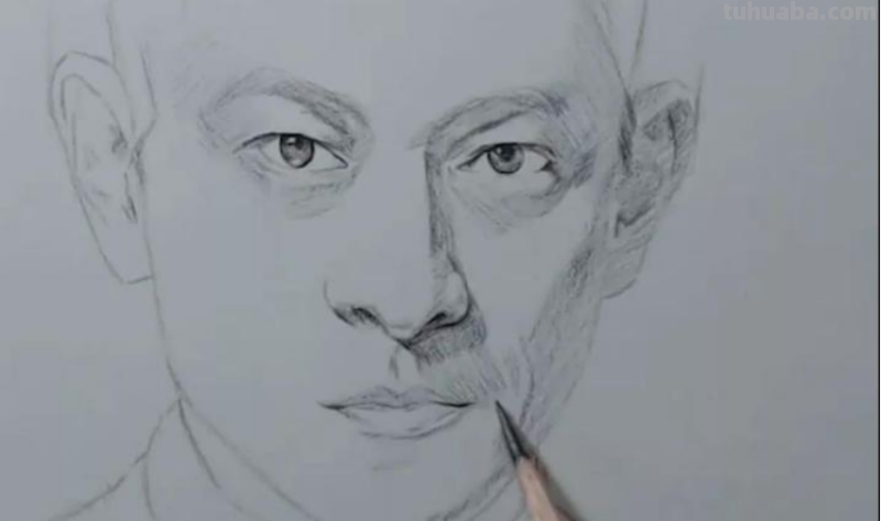 人物素描怎么画