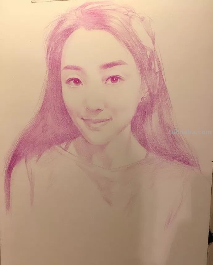 彩铅、水彩、色粉笔，这些绘画工具在他手里，居然能有……