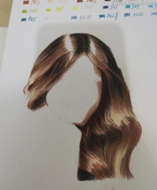 彩铅头发的纹路怎么画 如何用彩铅画头发画出层次感?