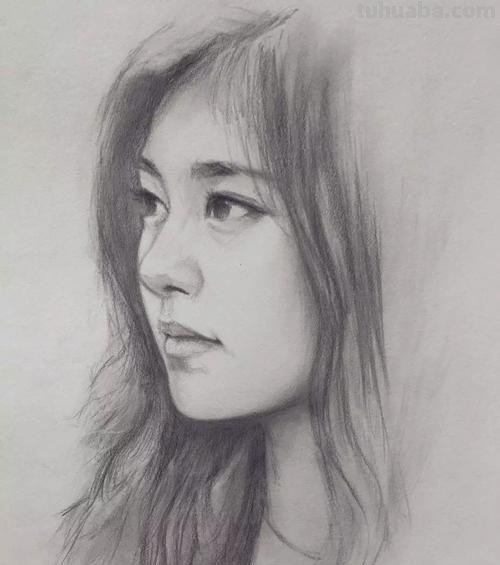 很美的素描，让人久久不能离开