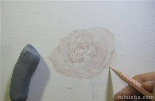 怎么画彩铅玫瑰打型 彩铅画玫瑰花教程？