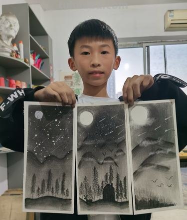 彩铅可以画什么素描作品 星空彩铅素描?