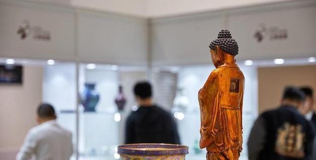 艺术品拍卖预展，探索艺术的盛宴