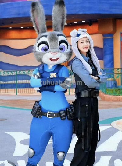 9大女神cos兔子警官，各有各的美不撞型，谁来排个甜度榜？ - 今日头条