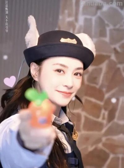 9大女神cos兔子警官，各有各的美不撞型，谁来排个甜度榜？ - 图画吧TUHUABA