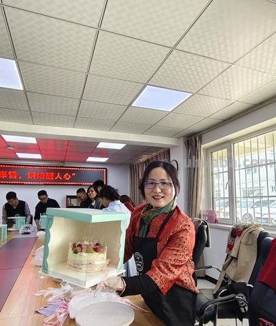 天津市津南区举办“共叙两岸情 烘焙暖人心”DIY蛋糕活动 - 图画吧TUHUABA