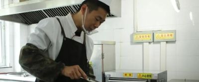 双节军营美食汇丨揭开兵哥哥的“加餐”密码 - 图画吧TUHUABA