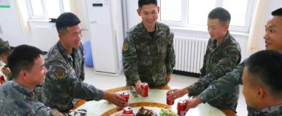 双节军营美食汇丨揭开兵哥哥的“加餐”密码 - 图画吧TUHUABA