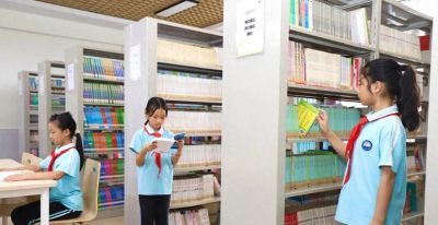 黄江多所学校兴起“阅读热”，有学校人手一张读书卡
