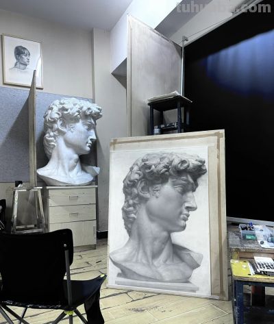 非常细腻真实的大卫石膏像素描，质感太写实，不是照片也不是AI - 图画吧TUHUABA