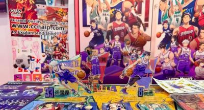 海南动漫亮相新加坡漫展 《左手上篮》周边产品推向全球 - 图画吧TUHUABA