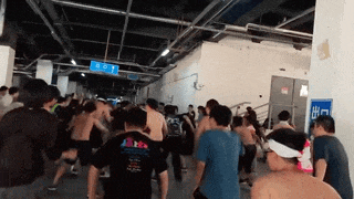 为什么每个来华演出的二次元少女乐队，最后会哭着说再也不来上海 - 图画吧TUHUABA