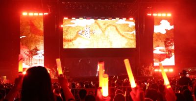 湾区首场虚拟偶像全息演唱会南沙开唱,二次元经济点燃年轻的城 - 今日头条 湾区首场虚拟偶像全息演唱会南沙开唱,二次元经济点燃年轻的城 - 图画吧TUHUABA