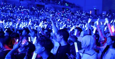 湾区首场虚拟偶像全息演唱会南沙开唱,二次元经济点燃年轻的城 - 今日头条 湾区首场虚拟偶像全息演唱会南沙开唱,二次元经济点燃年轻的城 - 图画吧TUHUABA