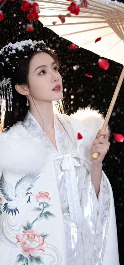 盘点那些cos的小姐姐们~ - 图画吧TUHUABA