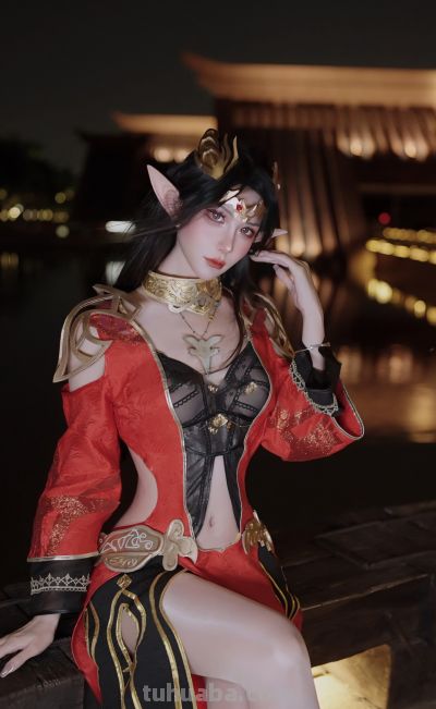 《斗破苍穹》美杜莎cosplay - 图画吧TUHUABA