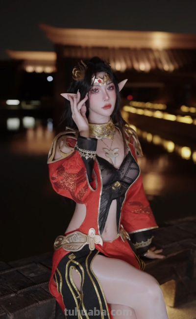 《斗破苍穹》美杜莎cosplay - 图画吧TUHUABA