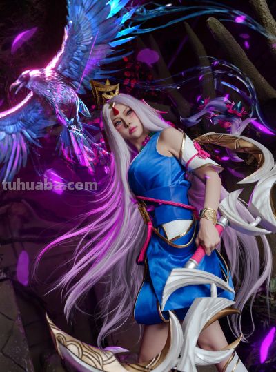 《英雄联盟》灵魂莲华·艾希cosplay - 图画吧TUHUABA