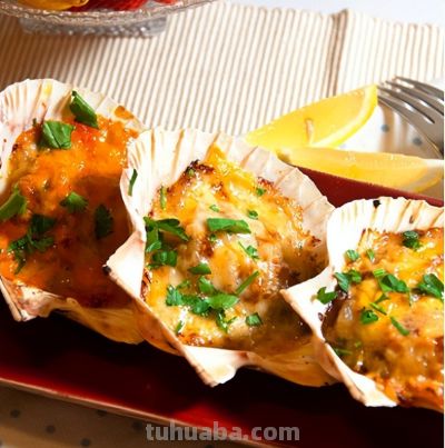 心怀虔诚之心吃的一道圣诞美食-《全球圣诞节传统特色美食汇》04 - 图画吧TUHUABA