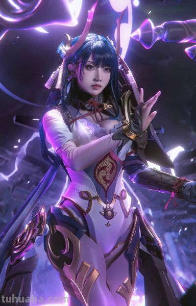 雷电将军cos：紫电战甲+雷光特效，帅到炸裂 - 图画吧TUHUABA