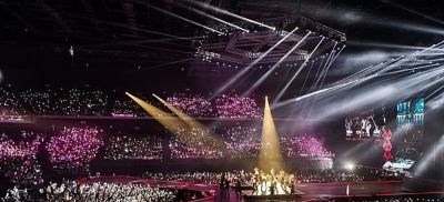 王王队鸟巢开唱，单依纯天籁组合，现场cosplay震撼来袭 - 图画吧TUHUABA