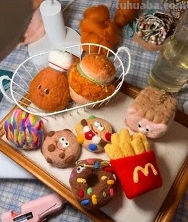 琅琊夜校·2026岁馀班丨No18鲁商中心束禾麦田微校开设水彩画、油画、陶艺和羊毛戳课程 - 图画吧TUHUABA