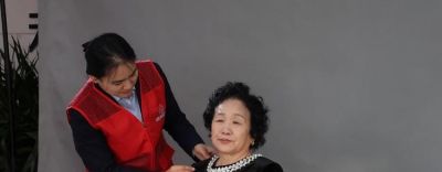 爱在东营 | 利津农商银行“岁月留金·爱有印记”老年婚纱摄影志愿公益行动 - 今日头条 爱在东营 | 利津农商银行“岁月留金·爱有印记”老年婚纱摄影志愿公益行动 - 图画吧TUHUABA