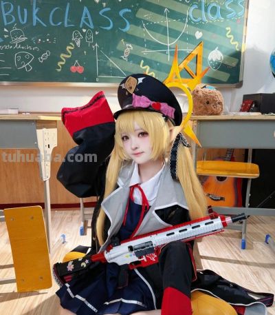 [COSplay]蔚蓝档案 丹花伊吹-荣小兔头 - 图画吧TUHUABA