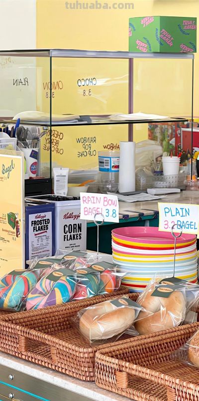 动漫萌宠小新简笔插画手机壁纸聊天背景图片 - 图画吧TUHUABA