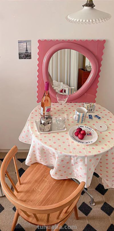 动漫萌宠小新简笔插画手机壁纸聊天背景图片 - 图画吧TUHUABA