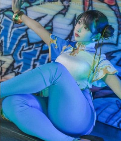 目前见过的最清纯春丽cos，赛场遇见也舍不得用力 - 今日头条