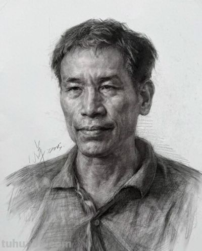 扎实的素描头像作品，附详细步骤图和人物原照片，不是AI - 今日头条