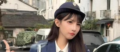 百万级女网红COS卡尔蜜拉人间体，黑丝短裙大长腿尽显性感 - 今日头条