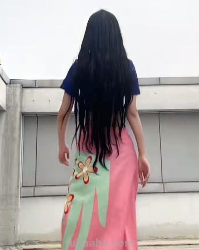 195cm女网红cos罗宾！造型还原，身材线条太顶了，大长腿无人能敌 - 图画吧TUHUABA