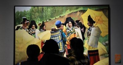 四川成都：196件油画作品呈现天府风情 - 图画吧TUHUABA