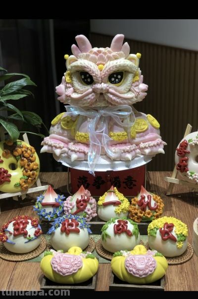 面团变醒狮！手艺人把花馍玩成艺术品，传统民俗潮到起飞 - 图画吧TUHUABA