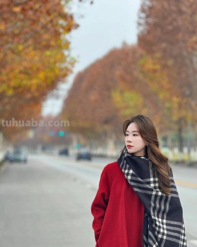 路边梧桐人像拍得美，9个姿势+技巧，文艺人漂亮，随手拍出氛围感 - 图画吧TUHUABA