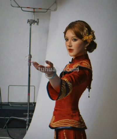 赵露思cos鬼新娘 有内味儿了 ​​​ - 图画吧TUHUABA