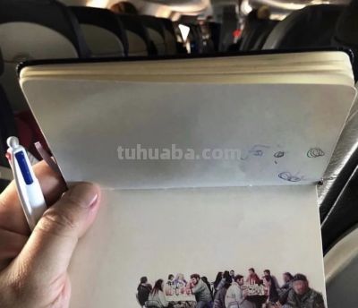 圆珠笔素描：随身速写本中的“手绘照片” - 图画吧TUHUABA