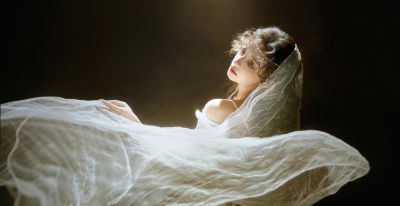 色彩让婚纱摄影如此美好 - 图画吧TUHUABA