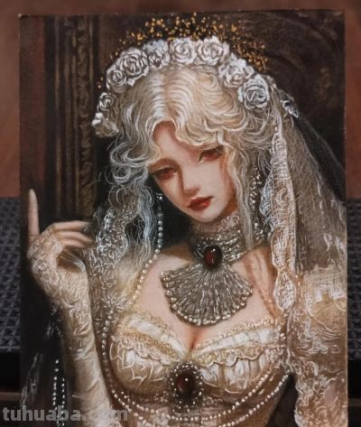 不敢想，这竟是在巴掌大的纸上画出来的彩铅美人，细节也太美了 - 图画吧TUHUABA